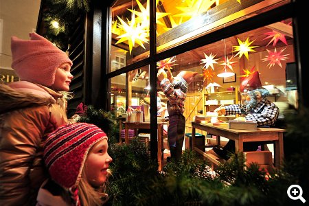 Weihnachten Kinder Weihnachtsmarkt Annaberg Wolfgang Schmidt